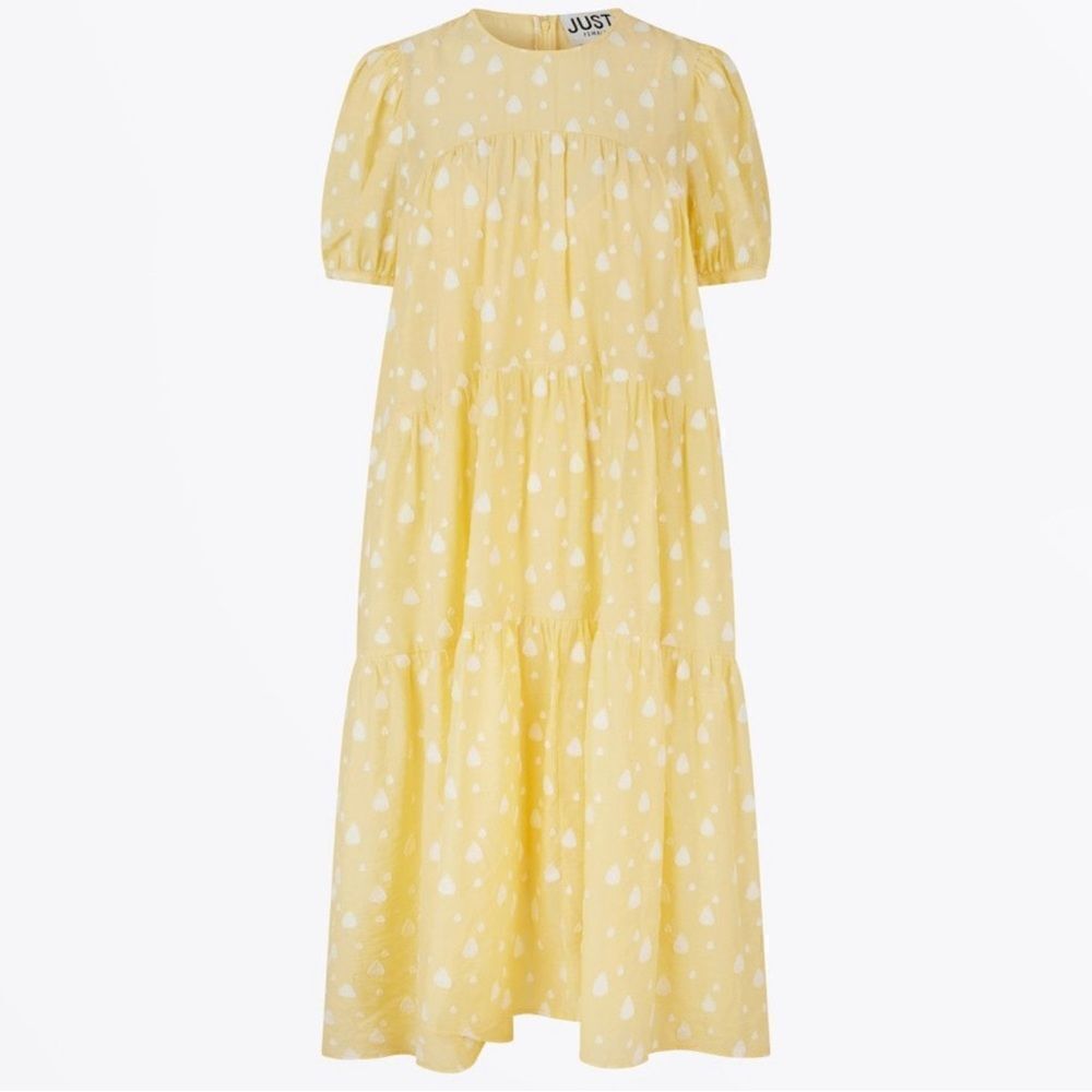 Just Female Well Dress Teardroppale Banana